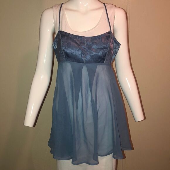 Victoria Secret Lingerie   - Picture 1 of 6